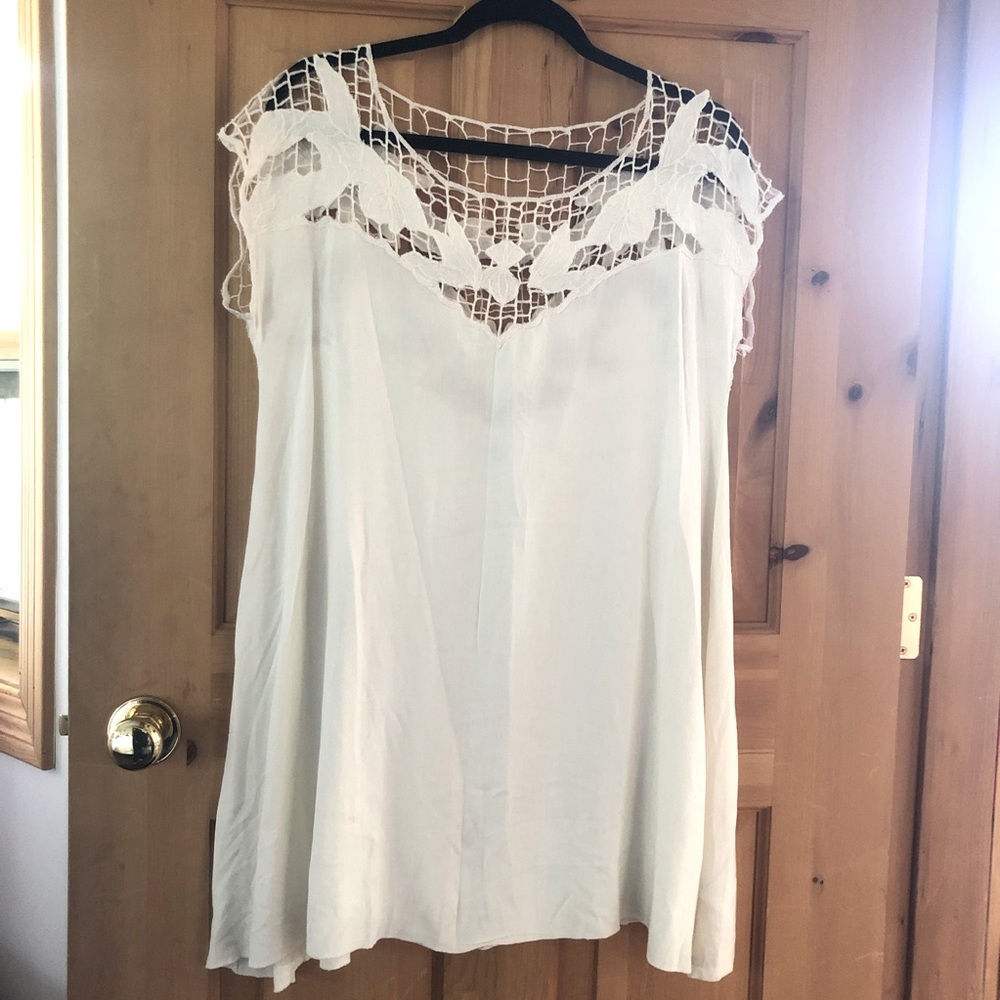 UO Kimchi Blue Cream Lace Detail Summer Dress